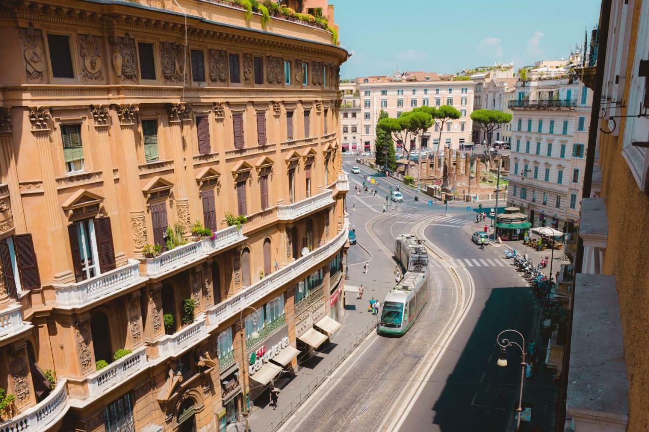 Leonardo Suite Navona Rome Exterior photo